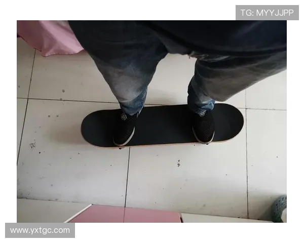 张丽独家分享滑板技巧与心得体会助你轻松掌握滑板运动的乐趣与挑战